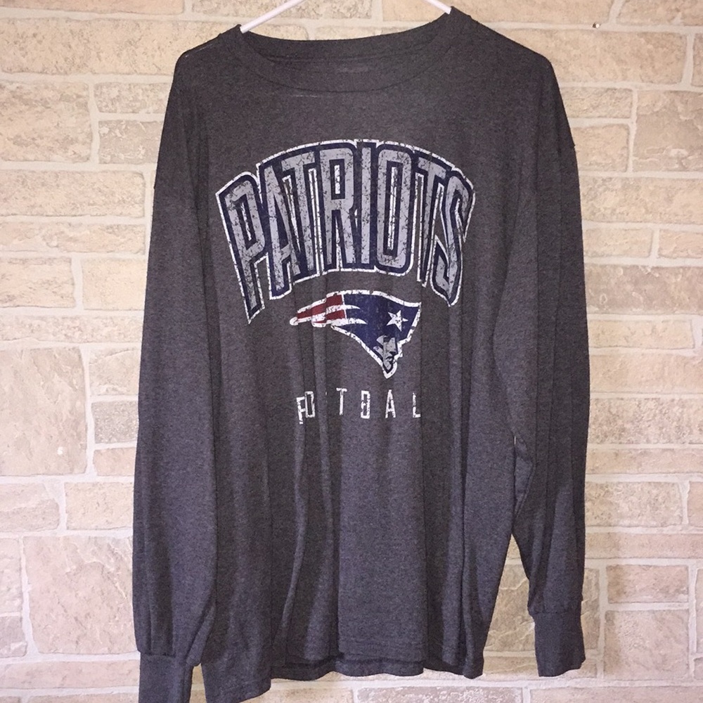 Long sleeve patriots sweat shirt